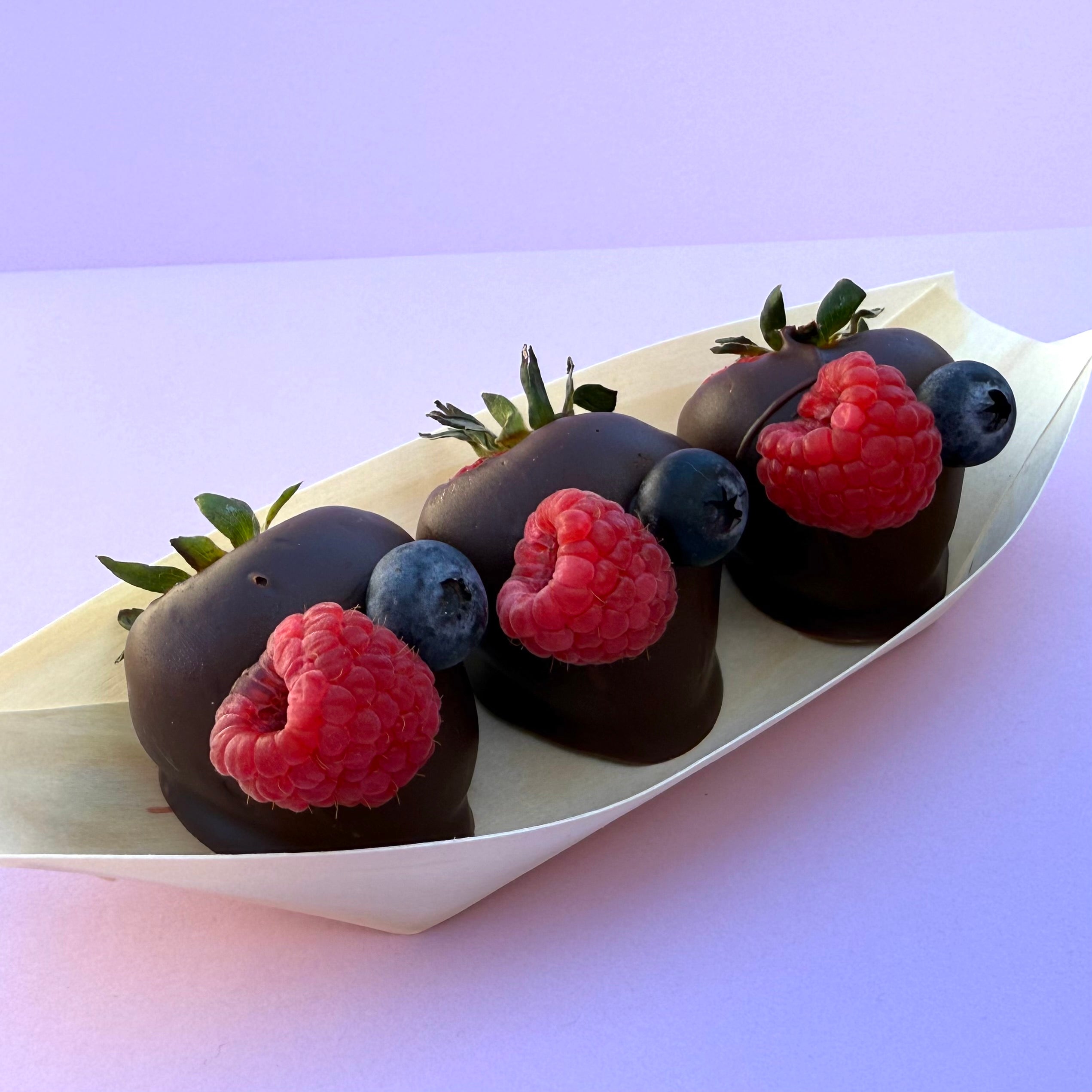 (3 PCS) COLLAGEN-INFUSED CHOCOLATE COVERED STRAWBERRIES